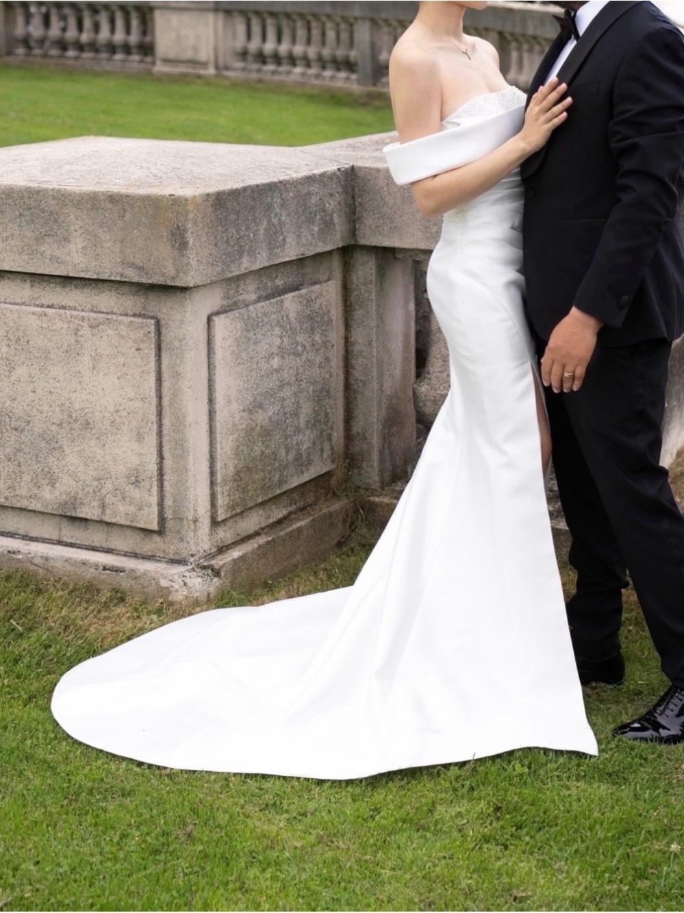 Off-Shoulder White Mermaid Wedding Dress with Train